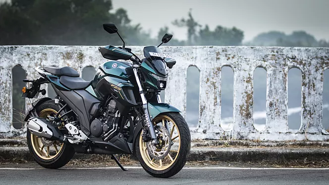 Yamaha FZS 25 STD BS VI