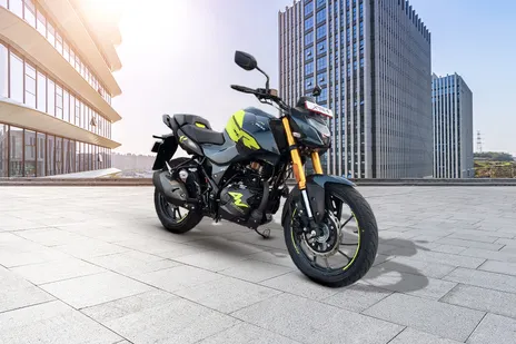 Hero Xtreme 160R 4V STD