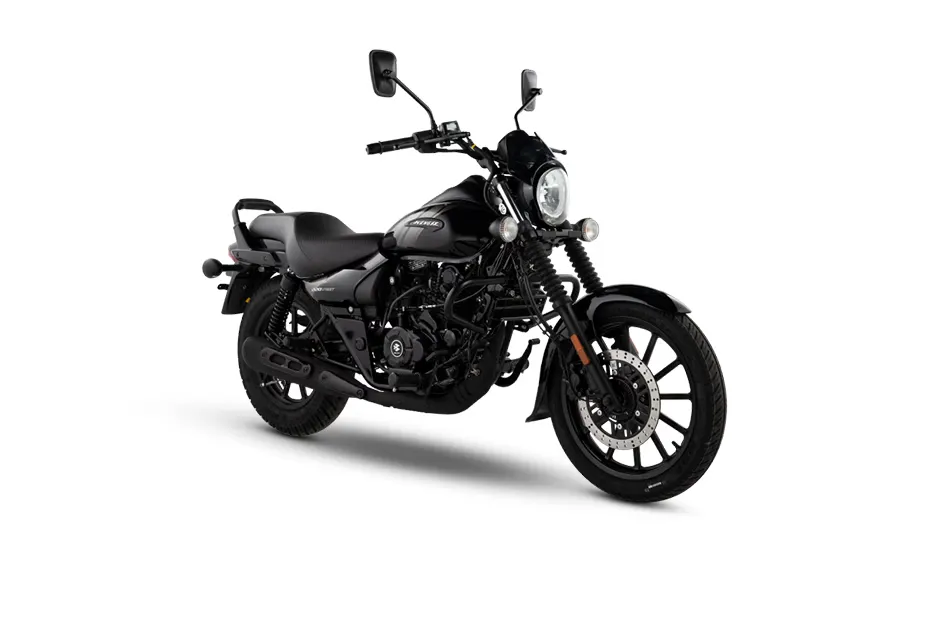Bajaj Avenger 220 Street