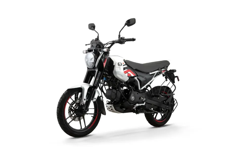 Bajaj Freedom 125 White